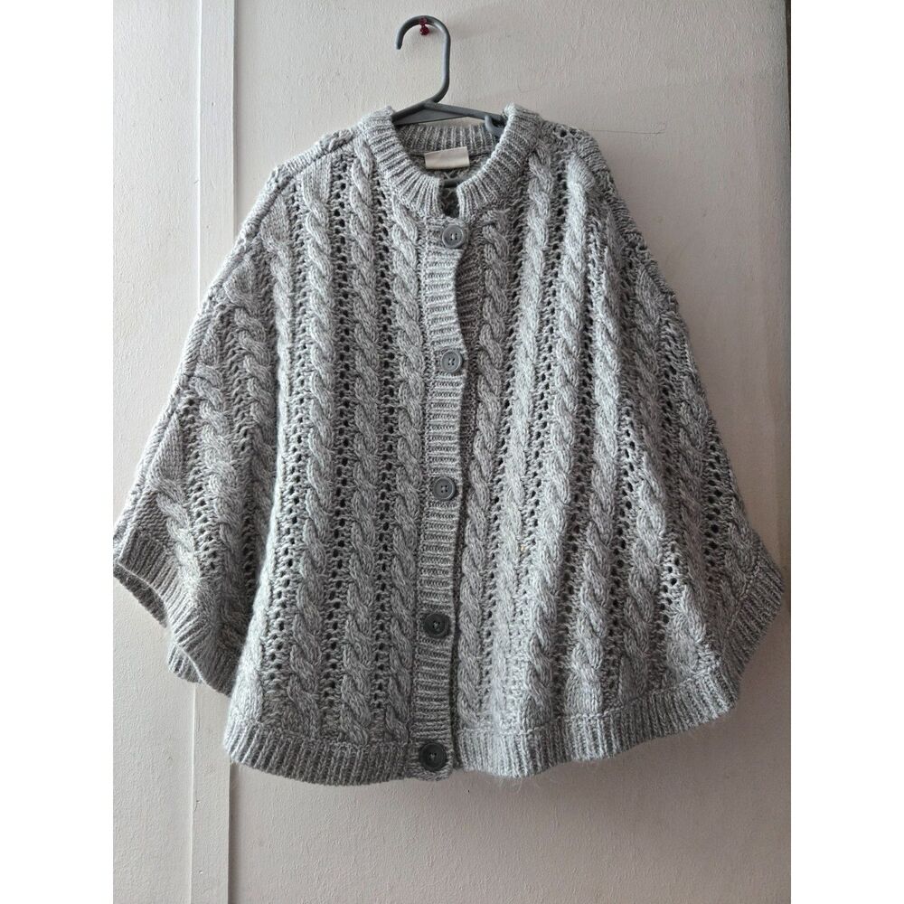 Crazy 8 knit poncho size 7-8
